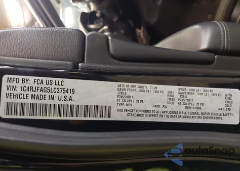 2020 Jeep Grand Cherokee Laredo E 4X4 from USA, damaged, VIN 1C4RJFAG5LC375419